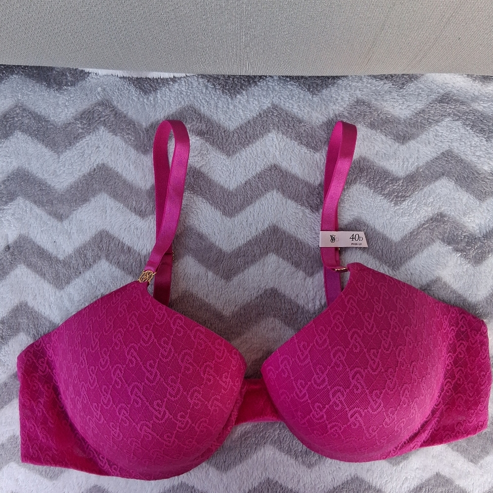 Fuchsia Lace Contour T-Shirt Bra